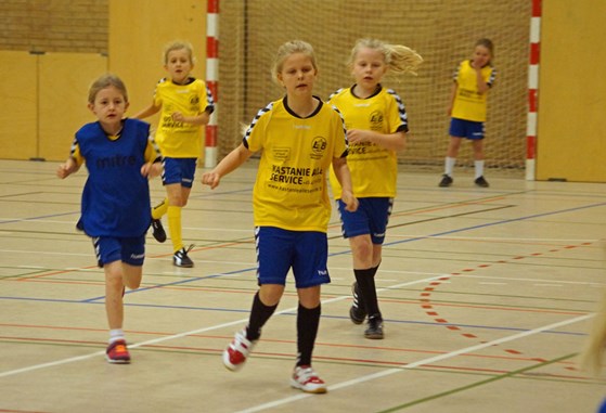 U9(2006) piger i kamp